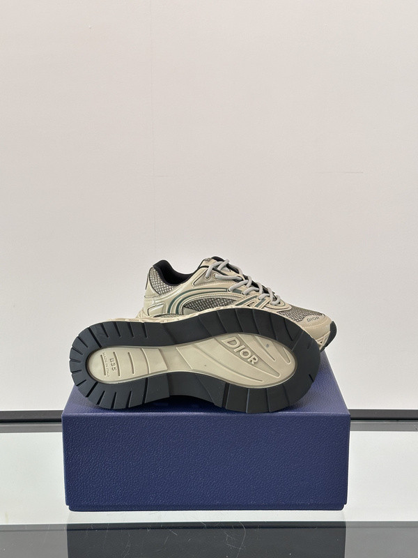 DR B35 NXXT sneaker