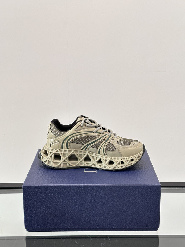 DR B35 NXXT sneaker