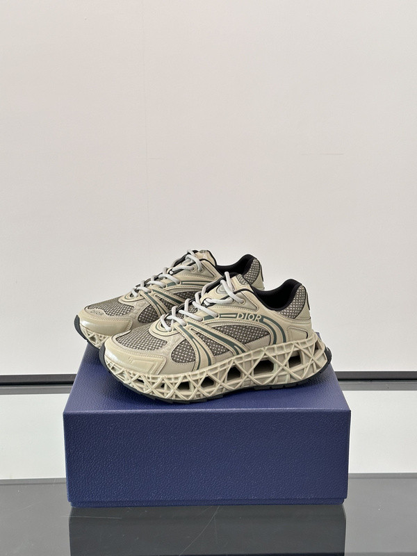 DR B35 NXXT sneaker