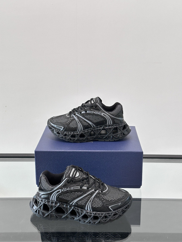 DR B35 NXXT sneaker