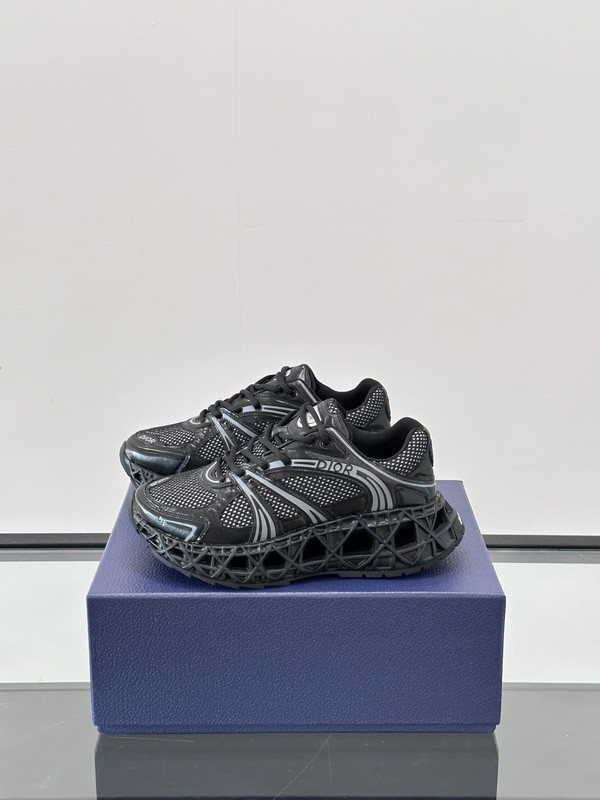 DR B35 NXXT sneaker