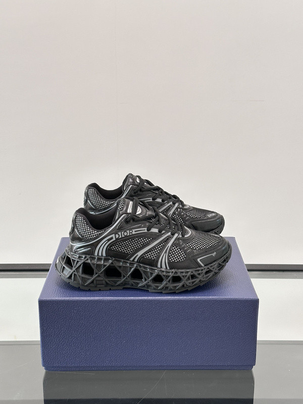 DR B35 NXXT sneaker