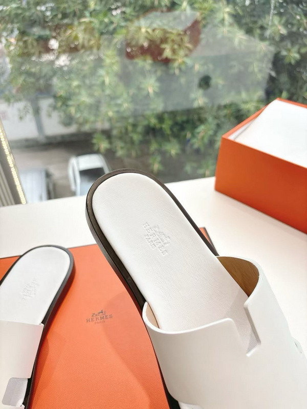 H*rmes Sandals