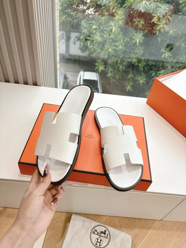H*rmes Sandals