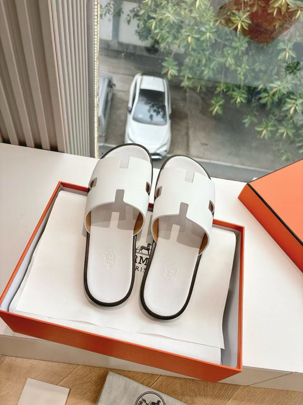 H*rmes Sandals