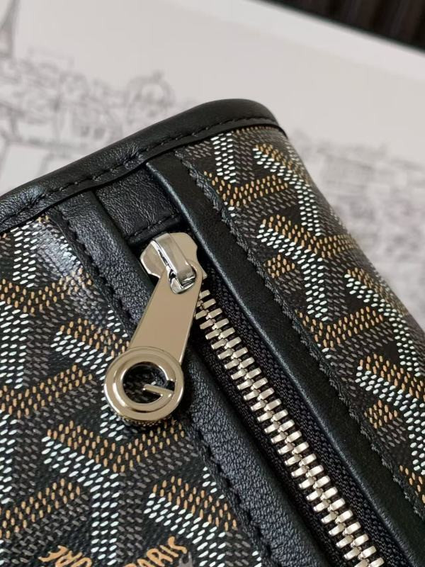 G09ard saint leger backpack