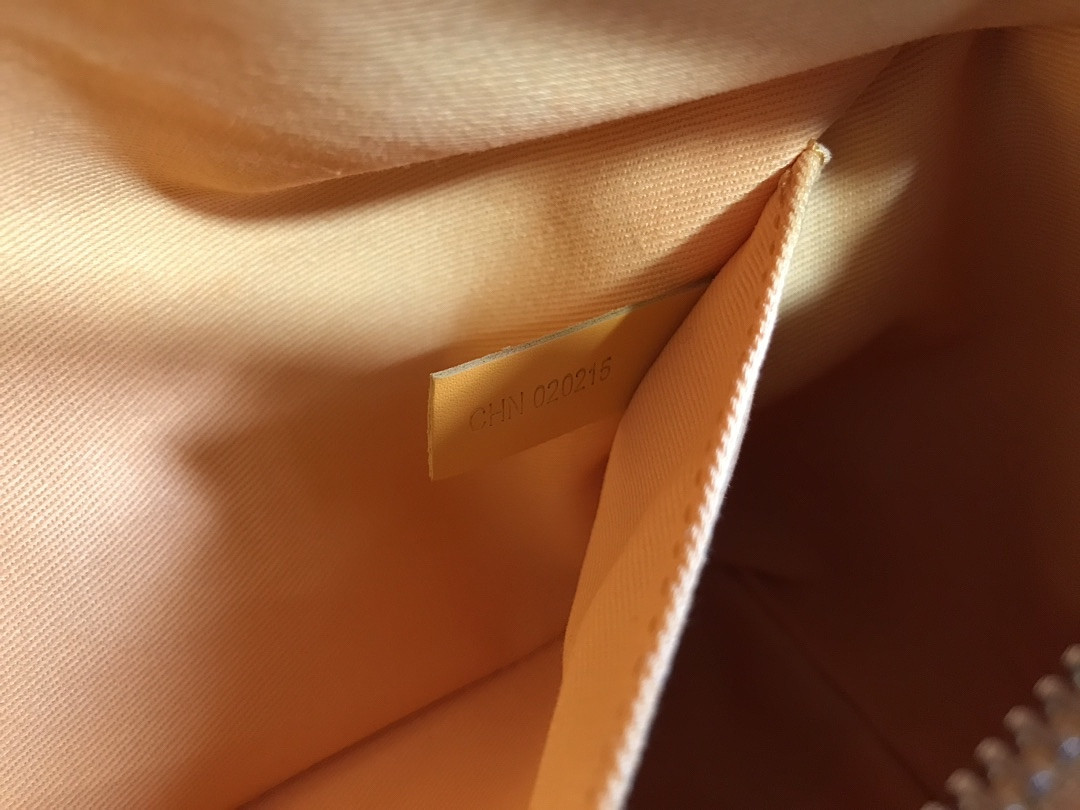 G09ard Boeing 25 Toilet Bag