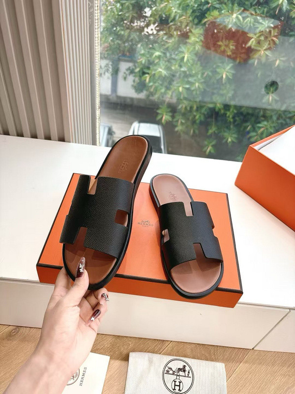 H*rmes Sandals