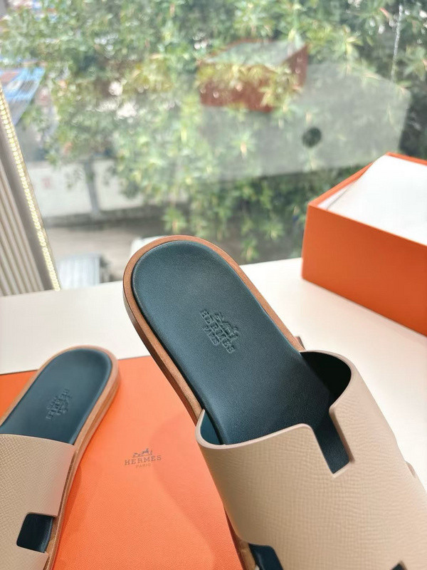 H*rmes Sandals