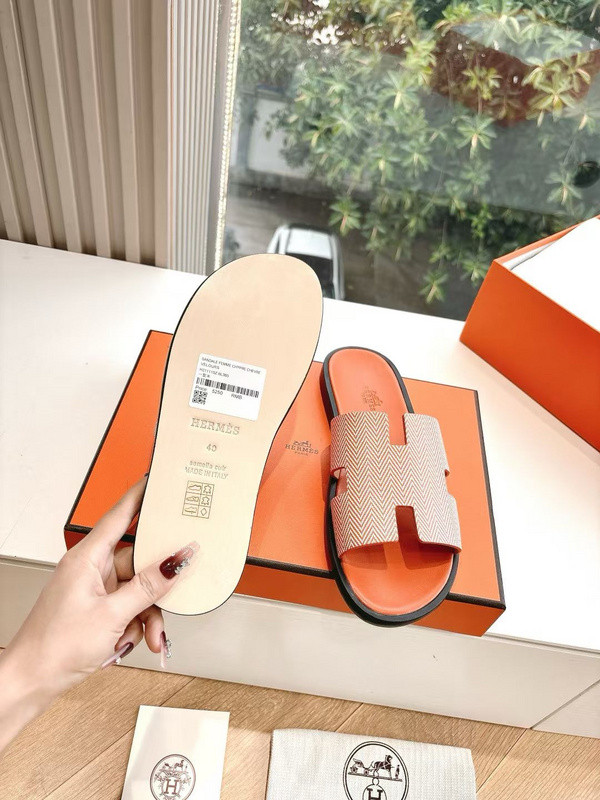 H*rmes Sandals