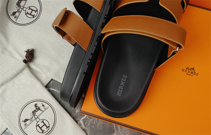 H*rmes Sandals