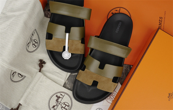 H*rmes Sandals