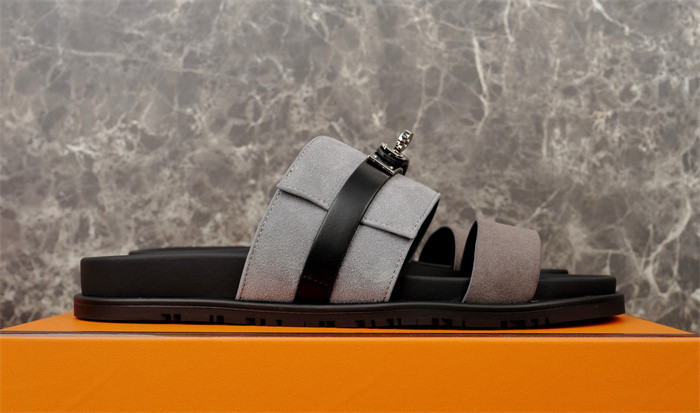 H*rmes Sandals