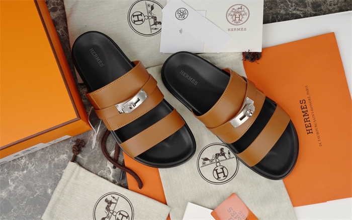 H*rmes Sandals