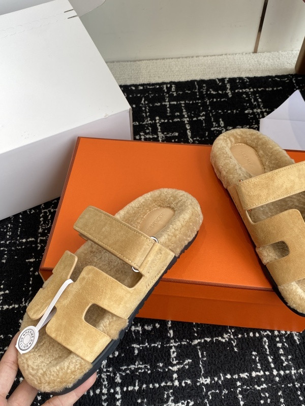 H*rmes Sandals