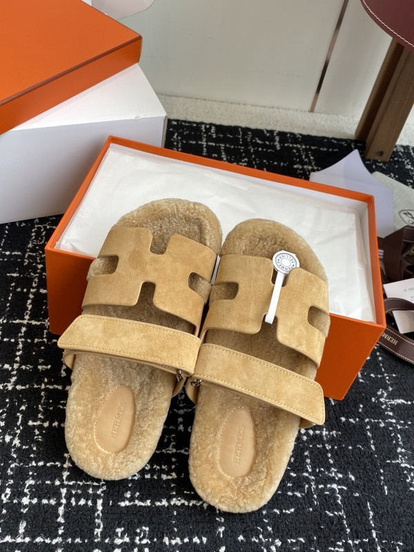H*rmes Sandals