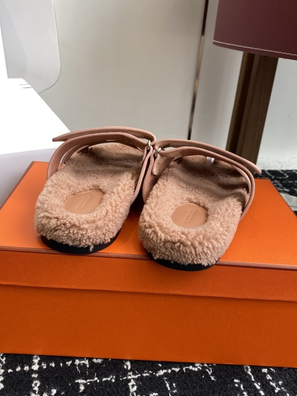 H*rmes Sandals