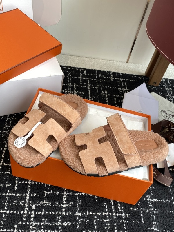 H*rmes Sandals