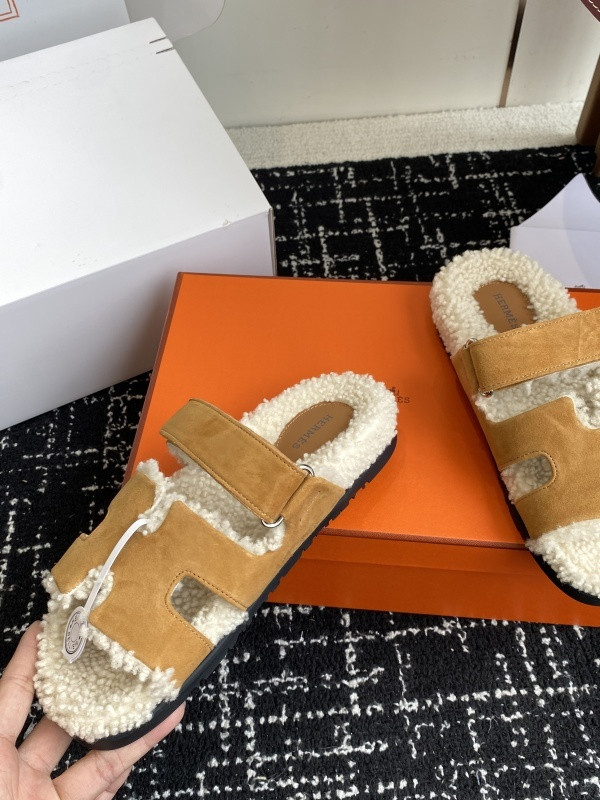 H*rmes Sandals