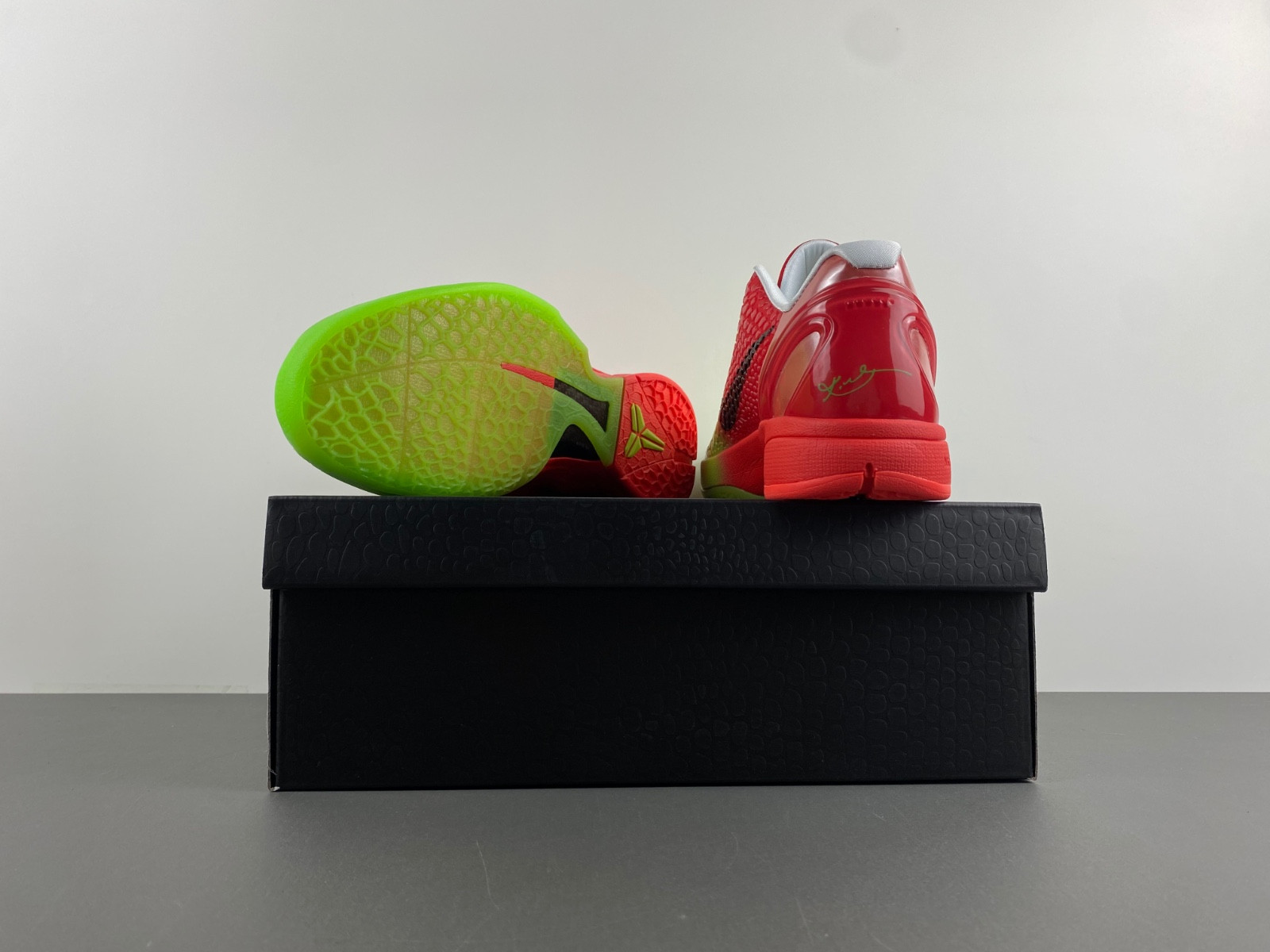 NIKE Kobe 6 Protro CW2190-301