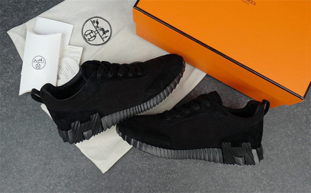 H*ER*MES SNEAKER