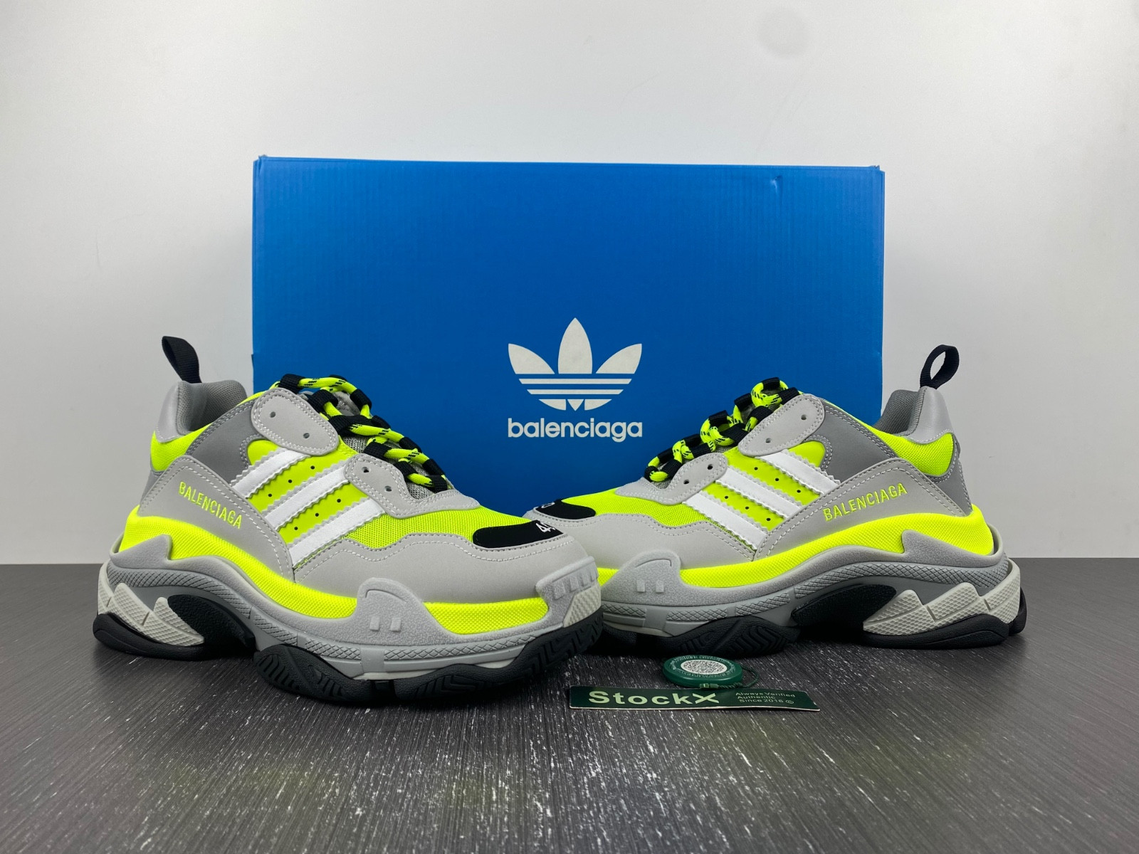 Ba*len*cia*ga triple s 712821 w2zb5 7512