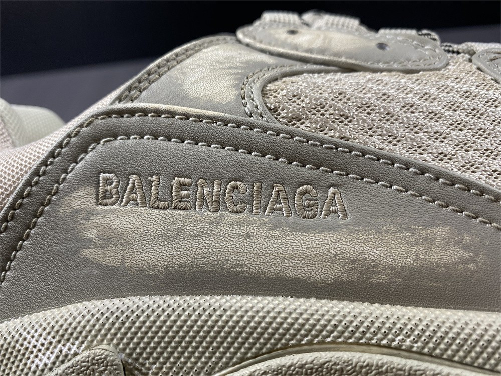 Ba*len*cia*ga triple s 524039 w2fa1 9710