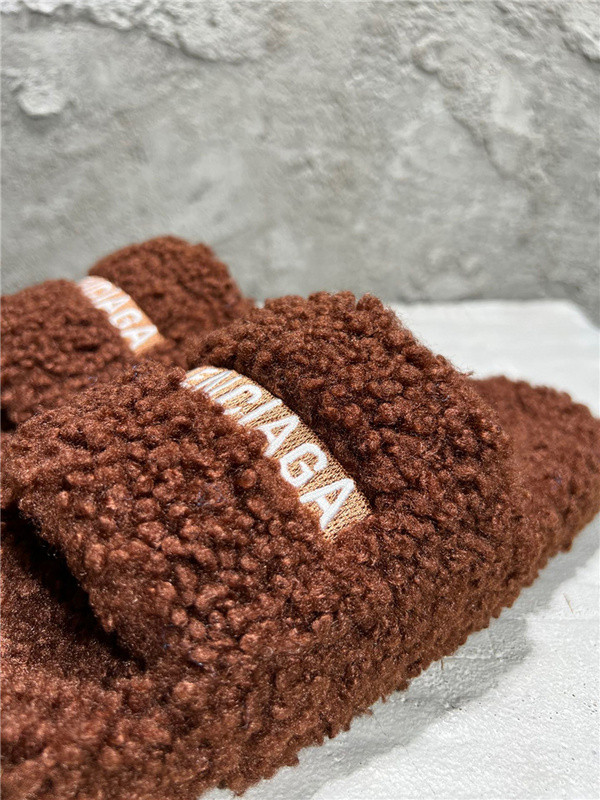 BALENCIAGA SLIDES