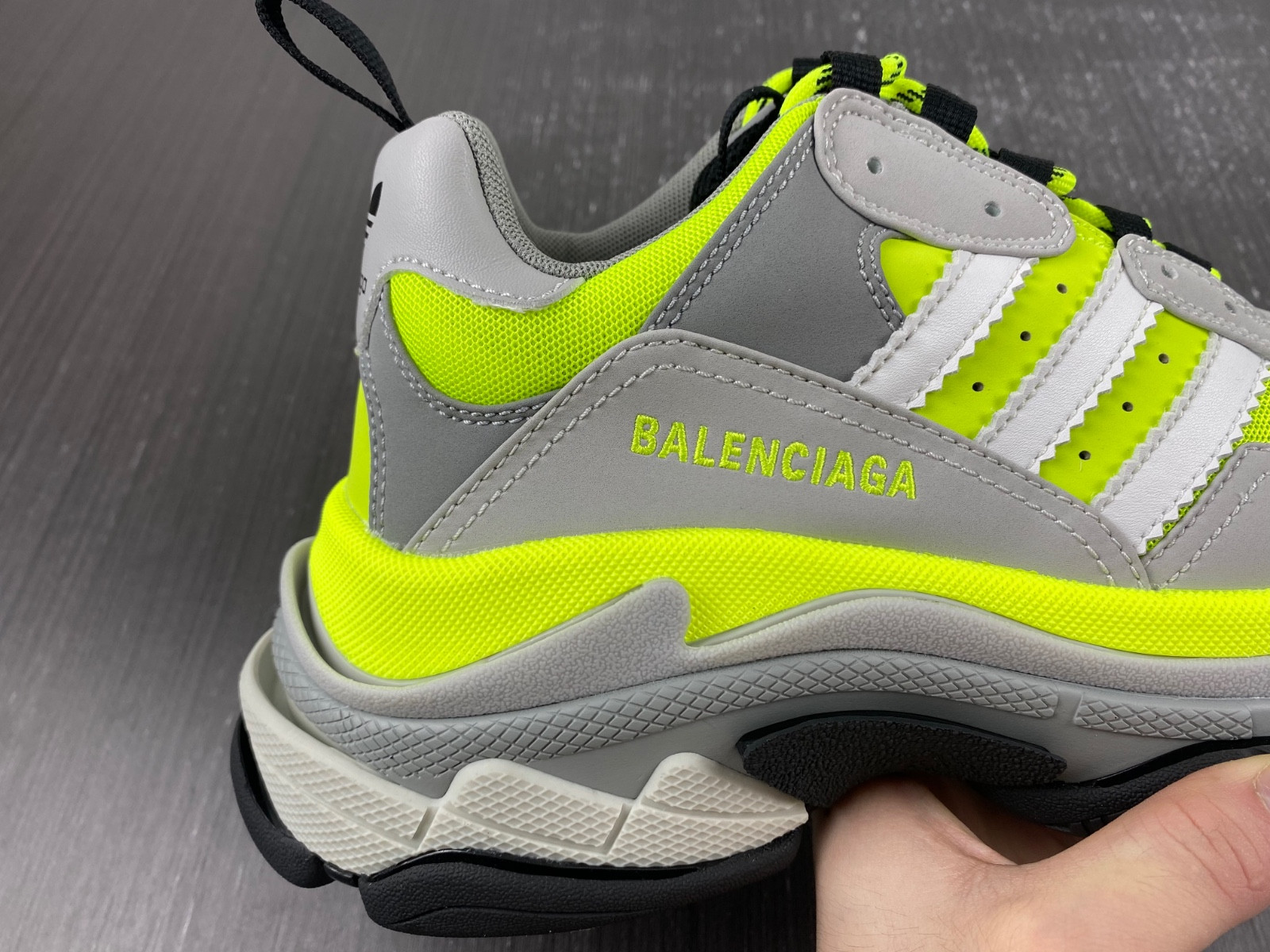 Ba*len*cia*ga triple s 712821 w2zb5 7512