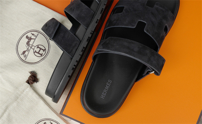 H*rmes Sandals