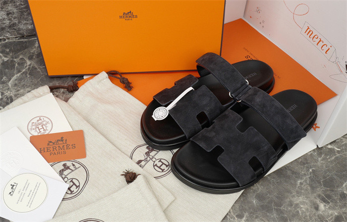 H*rmes Sandals