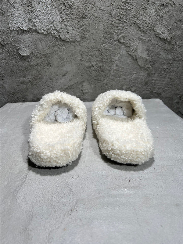 BALENCIAGA SLIDES