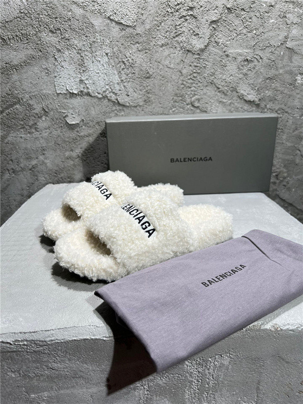 BALENCIAGA SLIDES