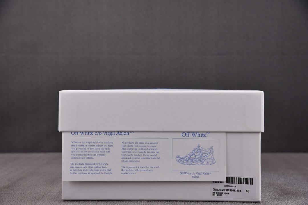 Off-White c/o Virgil Abloh