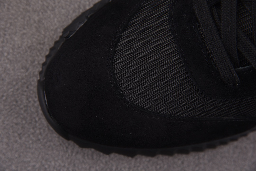 H*ER*MES SNEAKER