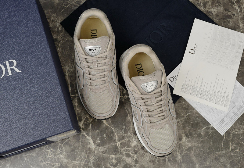 DR B30 SNEAKER
