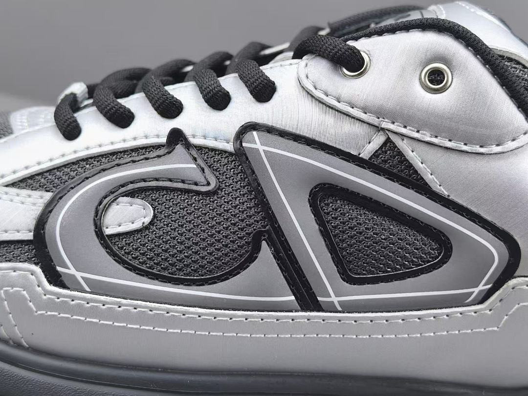 DR B30 SNEAKER