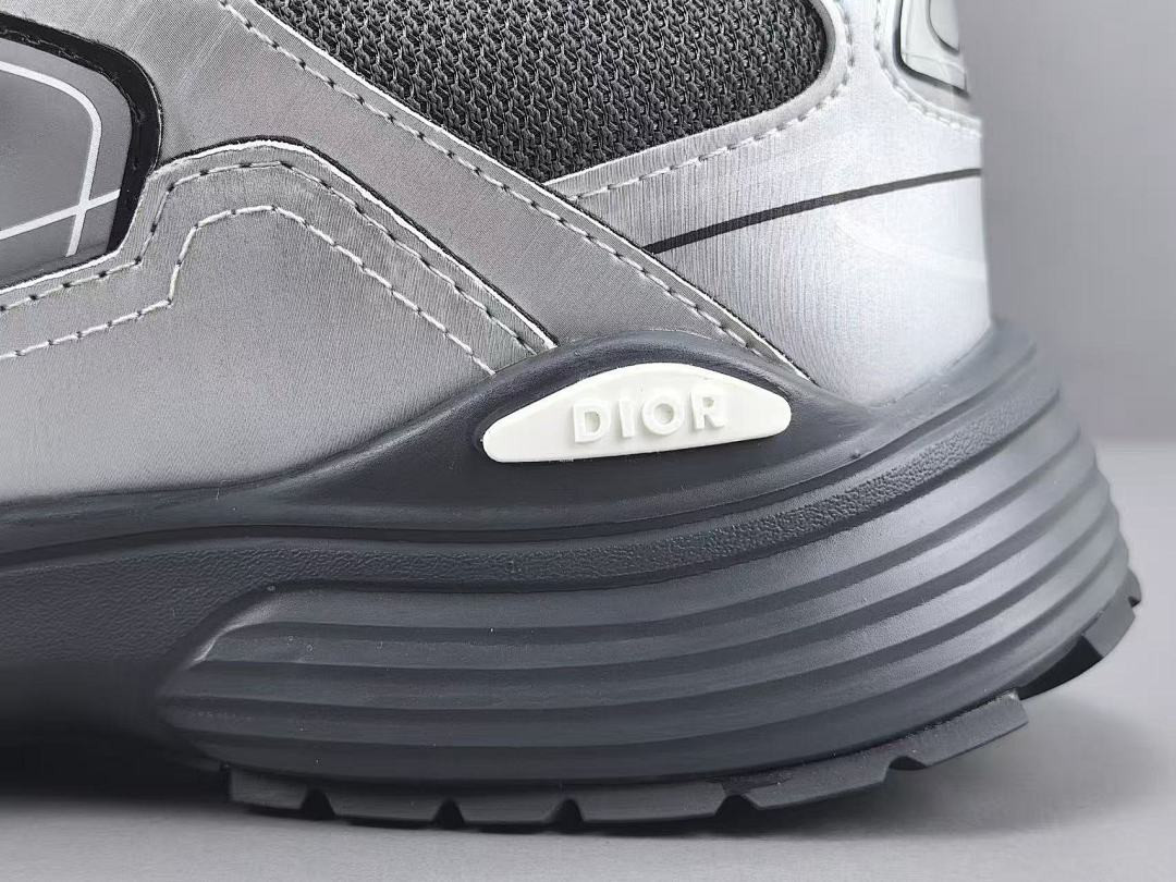 DR B30 SNEAKER