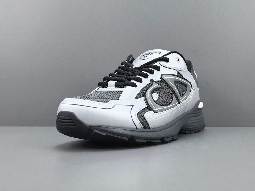 DR B30 SNEAKER
