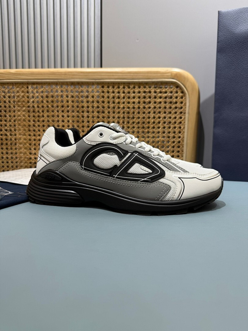 DR B30 SNEAKER