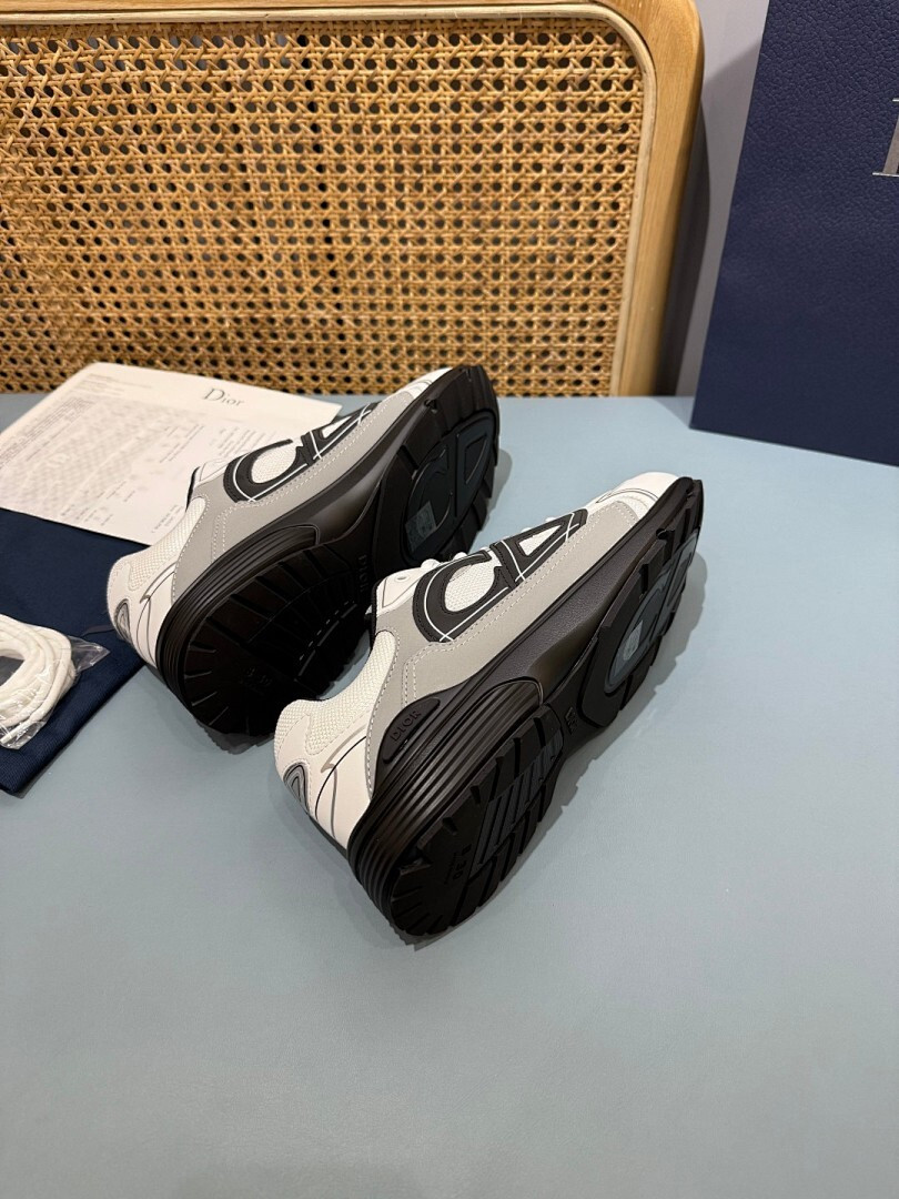 DR B30 SNEAKER