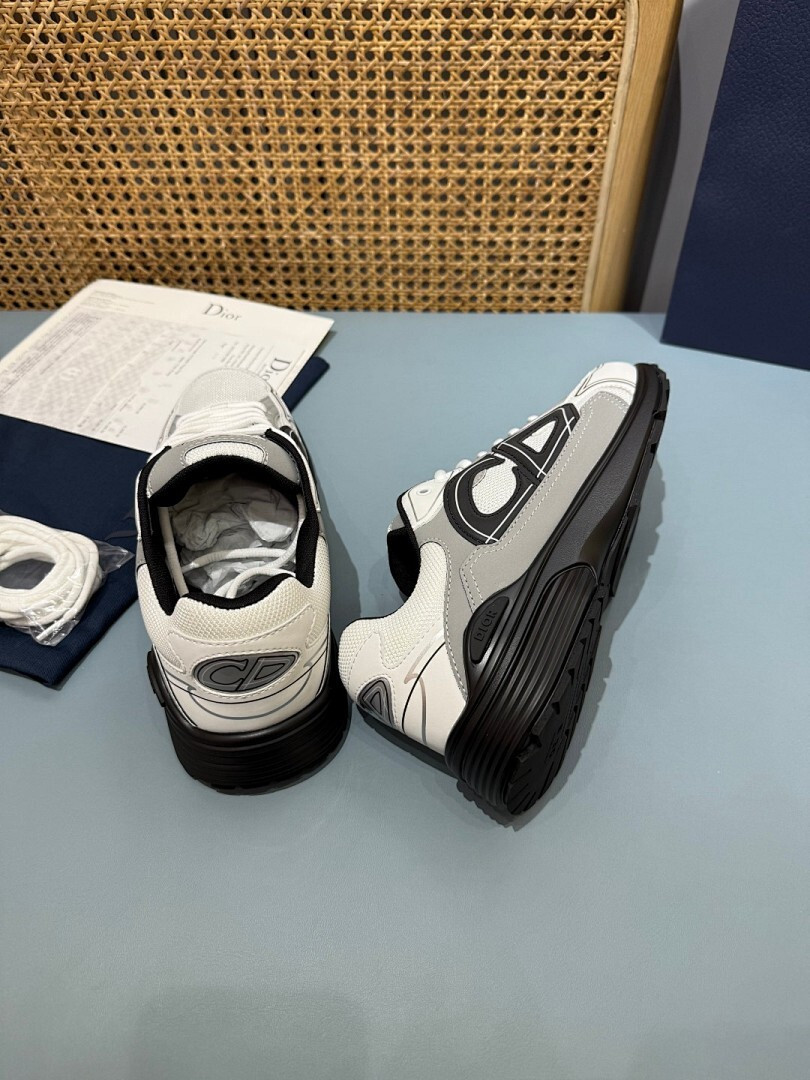 DR B30 SNEAKER