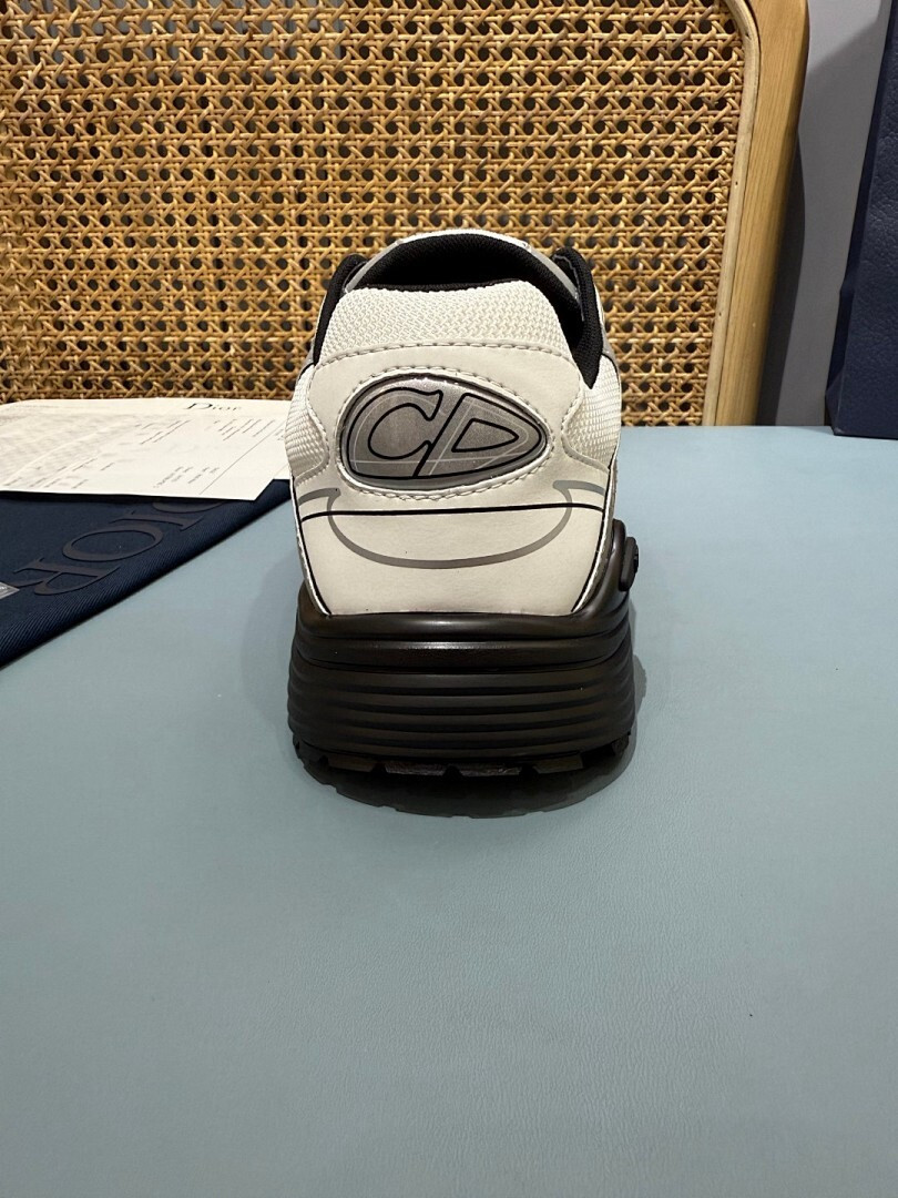 DR B30 SNEAKER