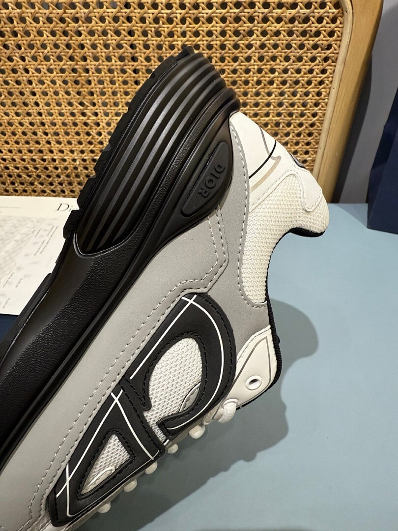 DR B30 SNEAKER