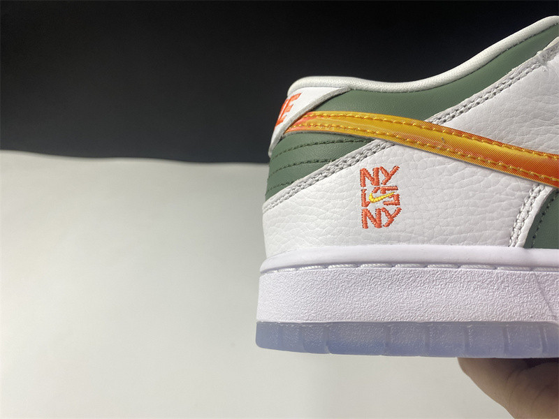 NIKE SB DUNK LOW “NY VS NY” DN2489-300