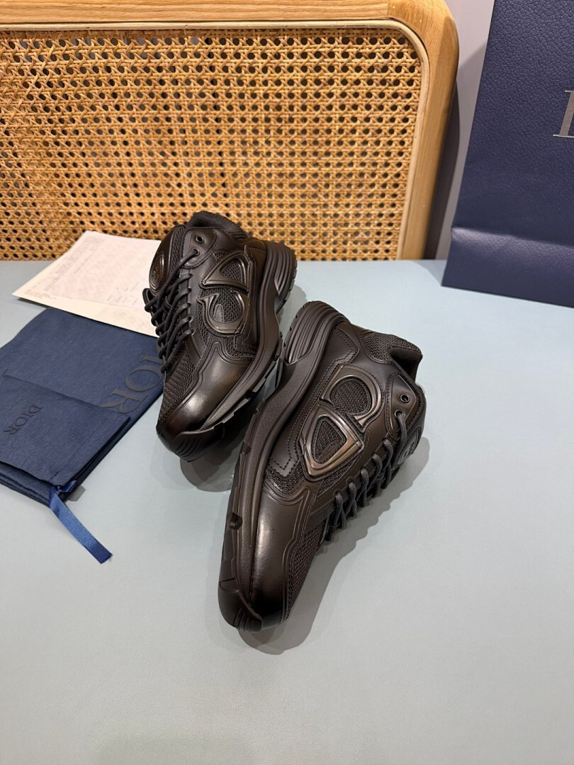 DR B30 SNEAKER