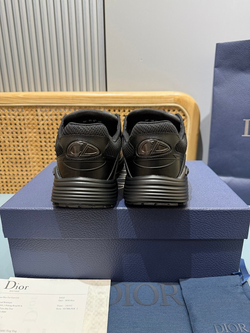 DR B30 SNEAKER