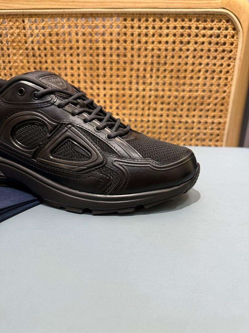 DR B30 SNEAKER