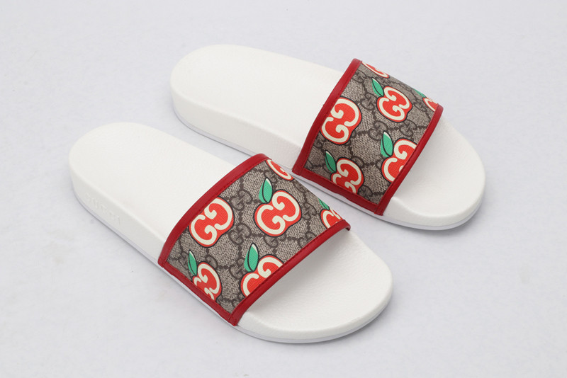 GUC LEATHER SLIDE