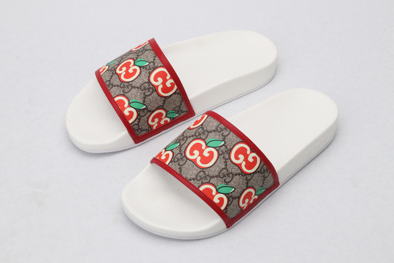 GUC LEATHER SLIDE